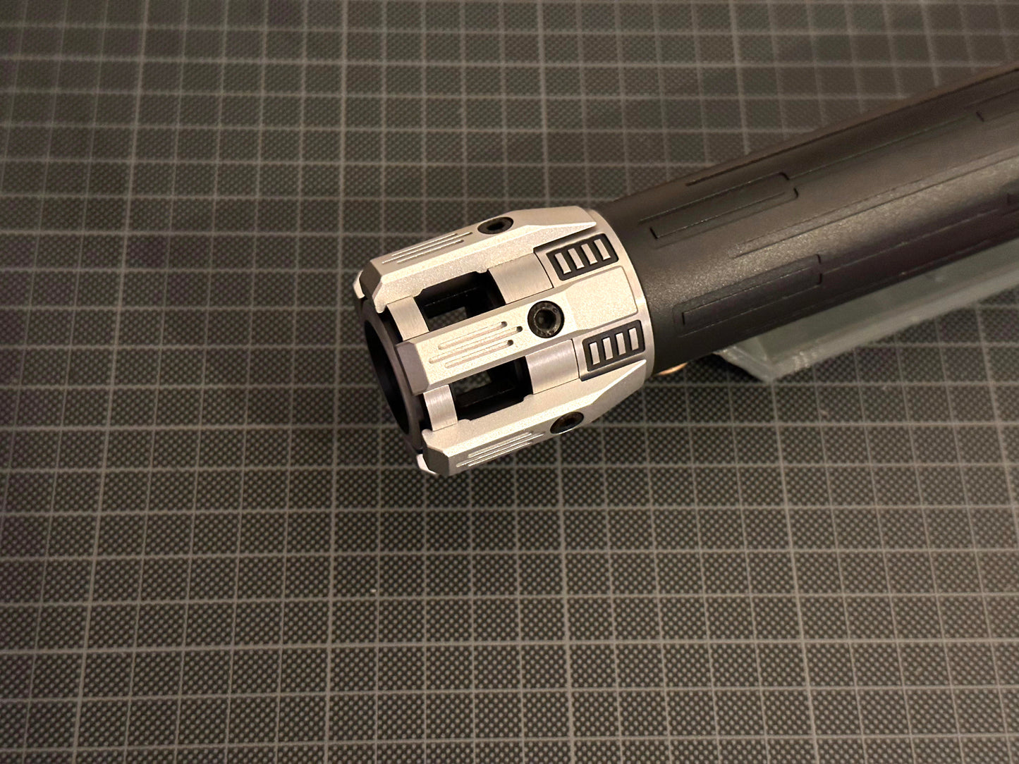 Sologaard Neo Proffie Saber - Brushed Silver Black